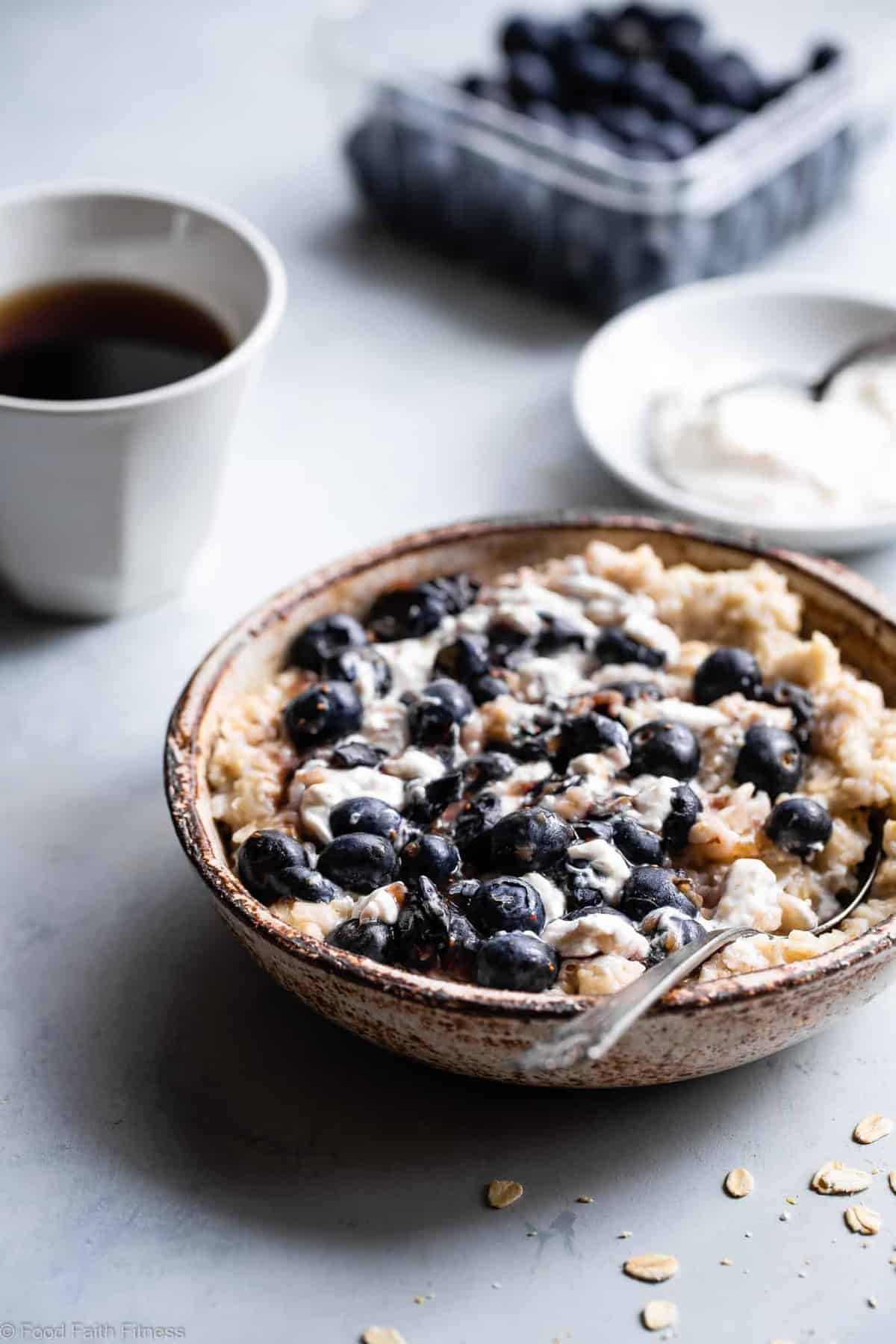 Blueberry Cheesecake Oatmeal - This quick and easy Blueberry Oatmeal with Cheesecake Swirl is a healthy, low fat and gluten free breakfast that tastes like waking up to cheesecake! | #Foodfaithfitness | Blueberry Cheesecake Oatmeal - This quick and easy Blueberry Oatmeal with Cheesecake Swirl is a healthy, low fat and gluten free breakfast that tastes like waking up to cheesecake! | #Foodfaithfitness |