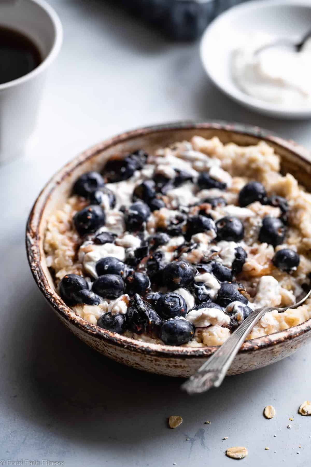 Blueberry Cheesecake Oatmeal - This quick and easy Blueberry Oatmeal with Cheesecake Swirl is a healthy, low fat and gluten free breakfast that tastes like waking up to cheesecake! | #Foodfaithfitness | Blueberry Cheesecake Oatmeal - This quick and easy Blueberry Oatmeal with Cheesecake Swirl is a healthy, low fat and gluten free breakfast that tastes like waking up to cheesecake! | #Foodfaithfitness | #Glutenfree #healthy #breakfast #oatmeal #sugarfree
